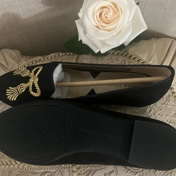 Adrienne Vittadini Flats - Picture 3 of 5